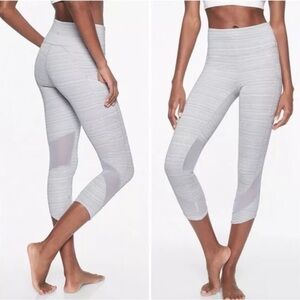 ATHLETA Sandbar Be Present Capri Gray Leggings Size Small